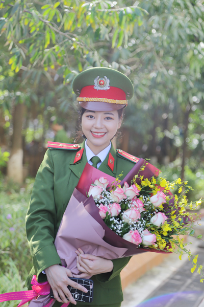 Tân thiếu úy Nguyễn Thị Ánh Nguyệt - một trong những học viên có thành tích nổi bật của khóa học